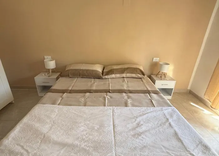 招待所 Maga 利沃诺